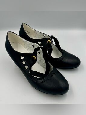 Black Lace Up Mary Jane Heels EU 42 Retro Heart Cutout Pumps